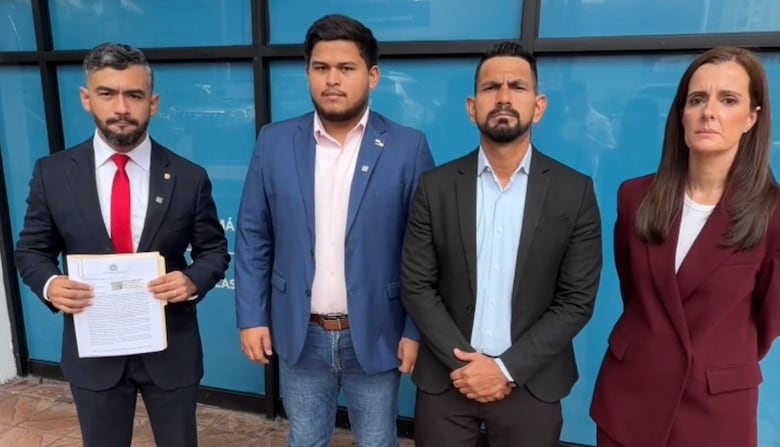 Chapman dice desconocer criterios de las transferencias a municipios y crece la presión para que rinda cuentas