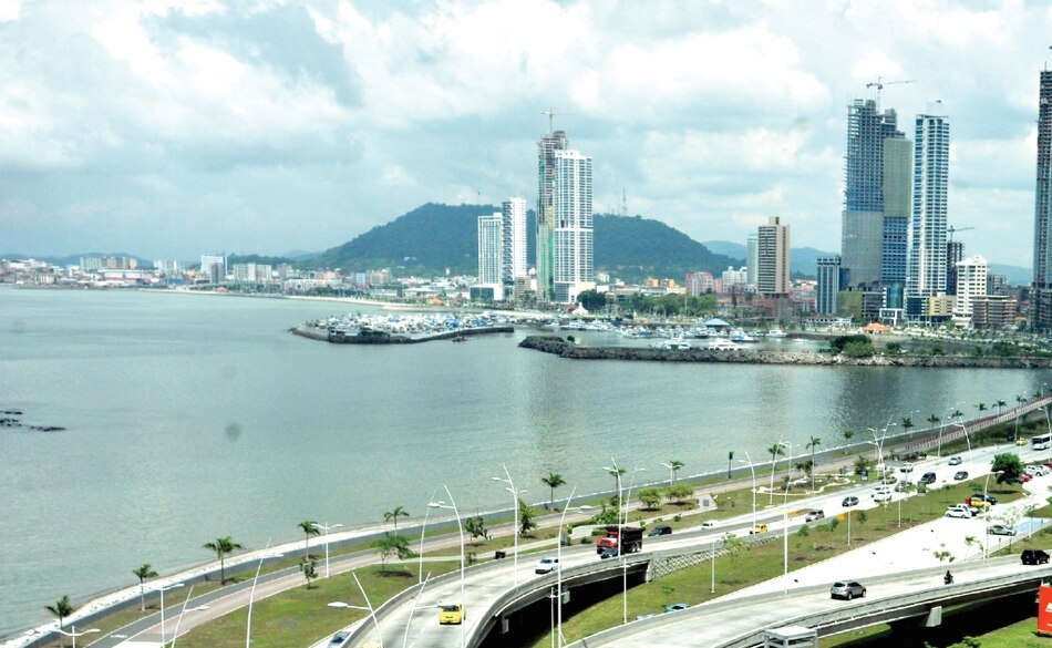 Gobierno anuncia la creación de un programa de residencia para inversionistas calificados