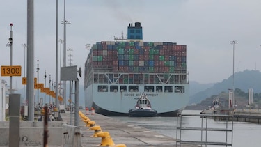 Canal de Panamá aporta mil 650 millones de dólares al Estado