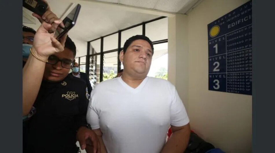 Procesan penalmente en El Salvador a tuitero por ‘desacato’ contra Nayib Bukele