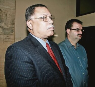 Formulan cargos a Delgado Diamante