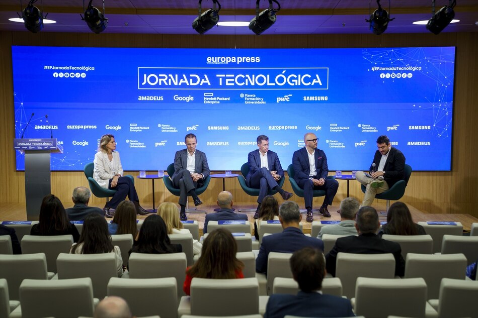 Expertos coinciden en la importancia de formar en talento y retenerlo para la competitividad de las empresas