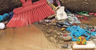 Rechazar la basura y el plástico desde el arte