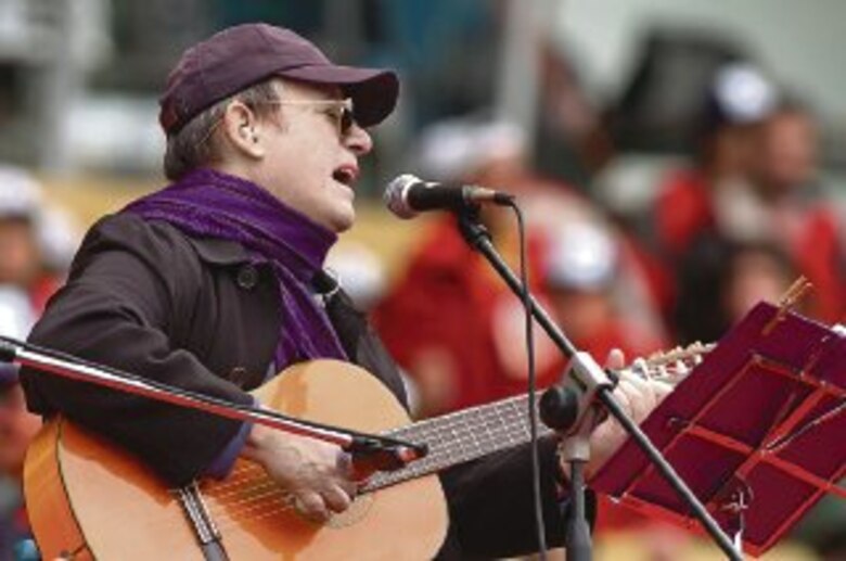 Polémico llamado de paz