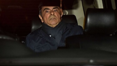 Fiscalía japonesa suma nuevos cargos contra exjefe de Nissan