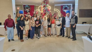 Festival de Escritores y antología bilingüe de poetas panameñas