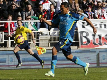 Colombiano Bacca le da el triunfo al Sevilla
