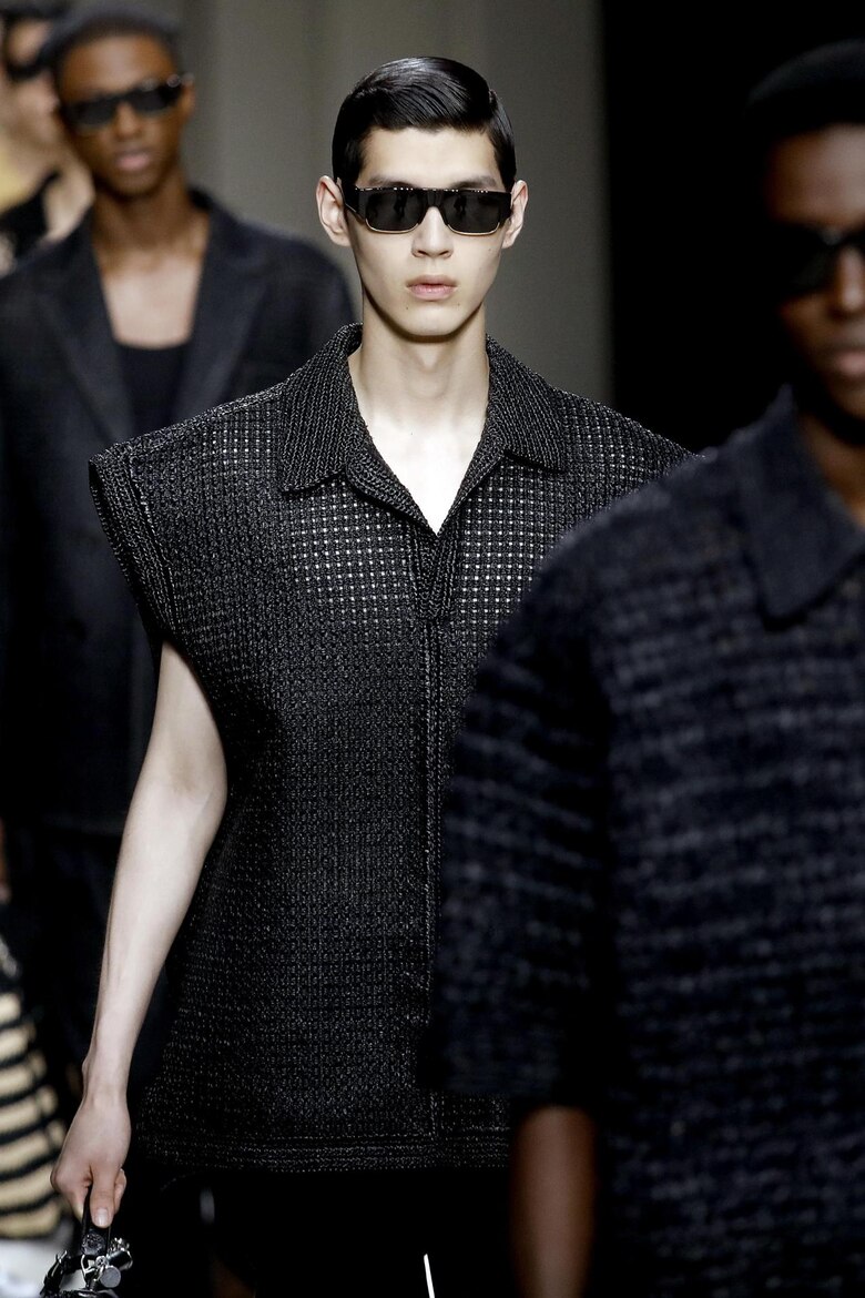 Dolce & Gabbana recuperan los años 50 en su colección para hombre en la pasarela de Milán