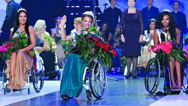 Miss Mundo en silla de ruedas