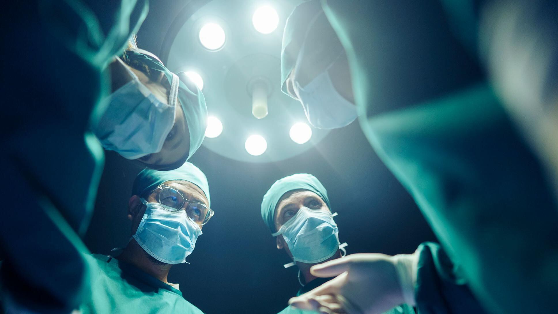 Algunos científicos sostienen que hacer que los pacientes tarden más en salir de la anestesia podría generar beneficios mentales. / skaman306 via Getty Images
