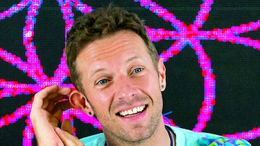 COLDPLAY ENVÍA MENSAJE DE APOYO A ECUADOR Y JAPÓN