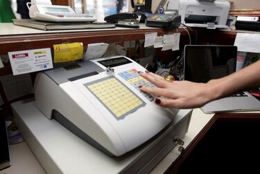 Asesores de la DGI: 'Equipos fiscales no son eficientes para controlar recaudación del ITBMS'