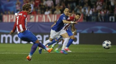 Atlético se adelanta al Leicester, pero no sentencia