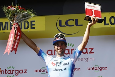 Matthews se impone en la etapa 14 del Tour, Vingegaard aguanta el ataque de Pogacar