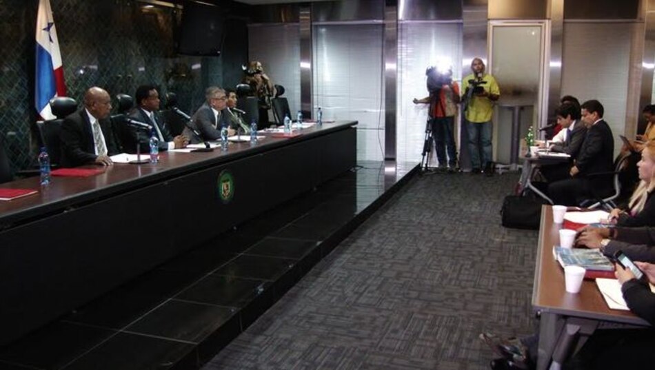 Uber presenta descargos por quejas ante la ATTT