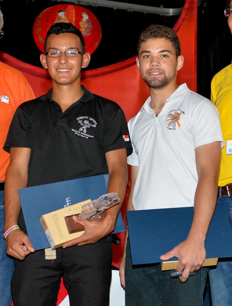 Panameños con talento científico, rumbo a China