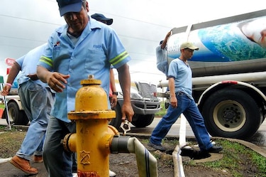 Usuarios adeudan $100 millones al Idaan