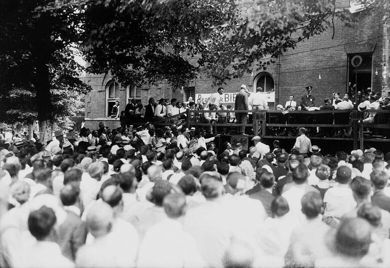 Cómo el ‘juicio del mono’ marcó el inicio de la confrontación entre ciencia y religión en Estados Unidos hace 100 años
