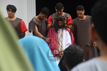 EN IMÁGENES: Feligreses de La Chorrera asisten al Viacrucis de la Pasión de Cristo