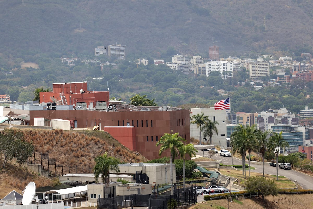 Estados Unidos reanuda oficialmente las operaciones de su Embajada en Venezuela