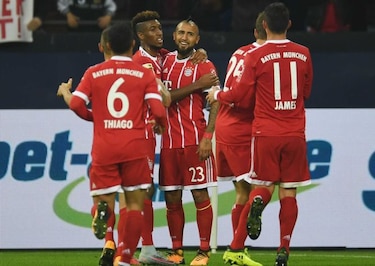 James y Vidal ponen líder provisional al Bayern Múnich