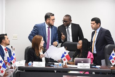 Canciller deberá responder a la Asamblea sobre controversia con Trump y críticas a embajadores 