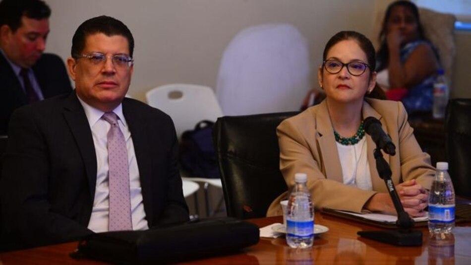 Credenciales avala designación de directivos en Caja de Ahorros y Superintendencia de Valores