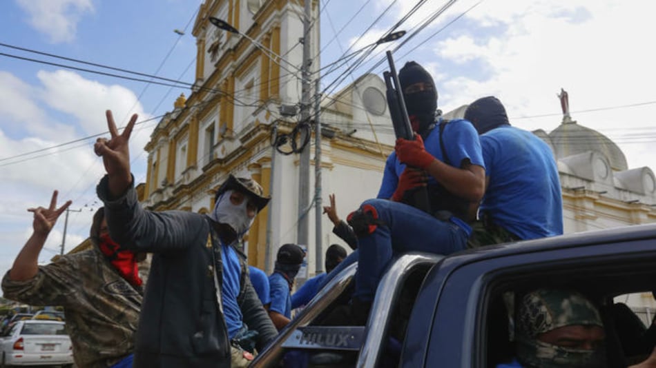 Empresarios guatemaltecos piden la salida de Daniel Ortega
