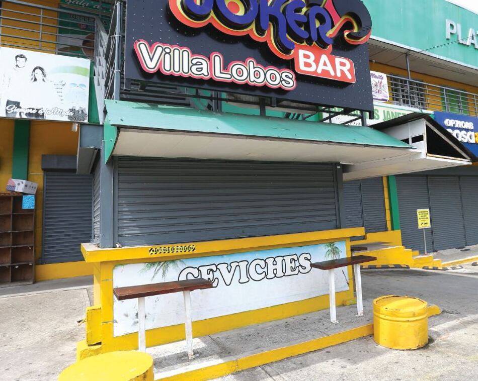 Con el agua al cuello