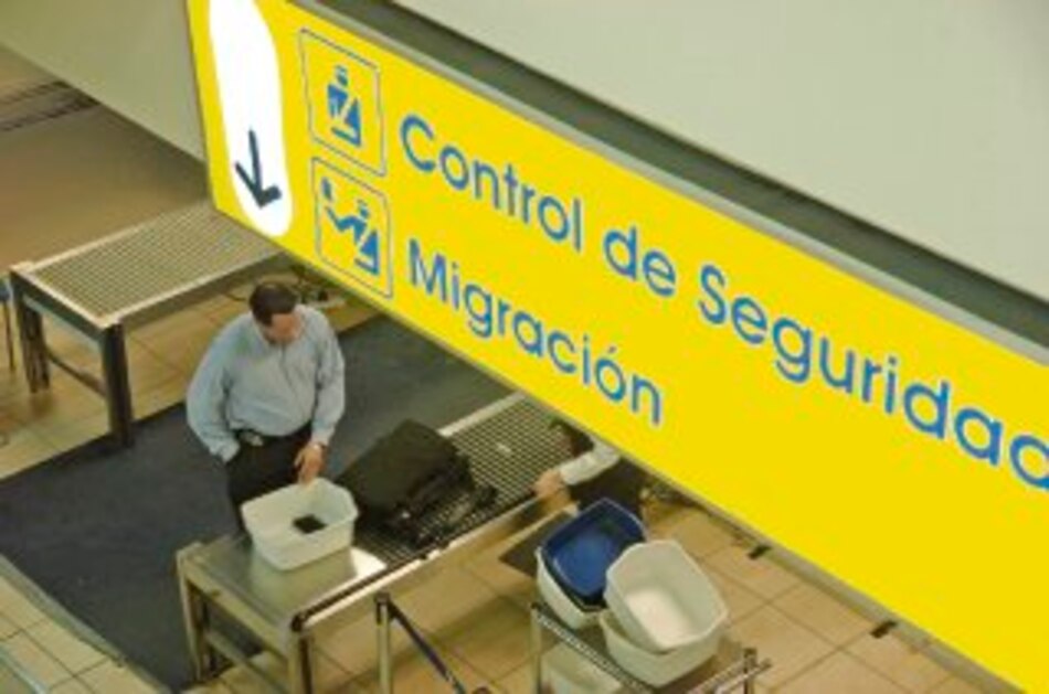 En línea con Interpol