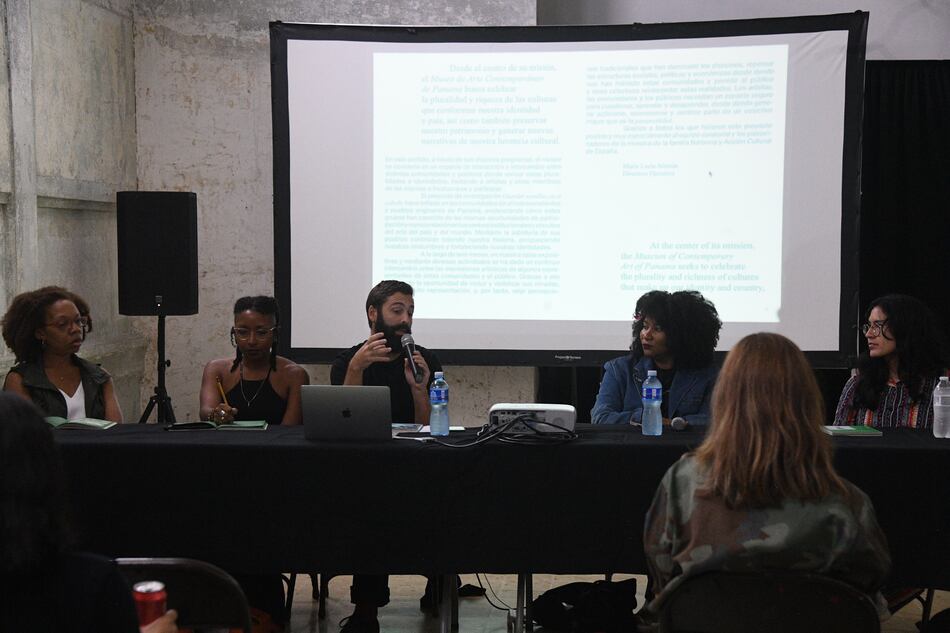 Guardar semillas en el cabello