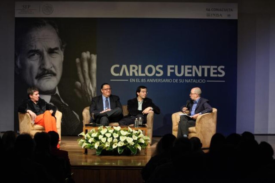 Recuerdan en México a Carlos Fuentes por 85 años de su nacimiento