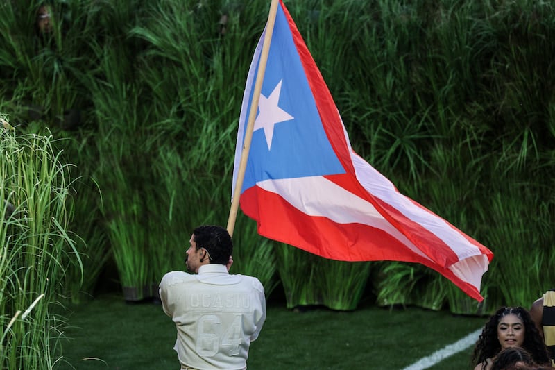 Simbolismo y celebración latina, Bad Bunny y su espectáculo en el medio tiempo del Super Bowl LX 