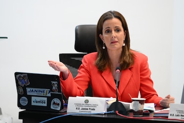 Comisión de Gobierno aprueba en primer debate el proyecto de ley contra ‘botellas’