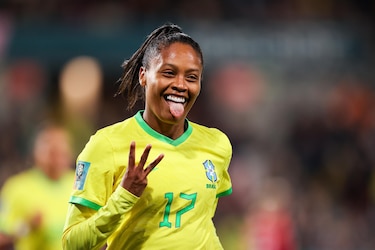 Brasil golea a Panamá en su debut y asume liderato del grupo F