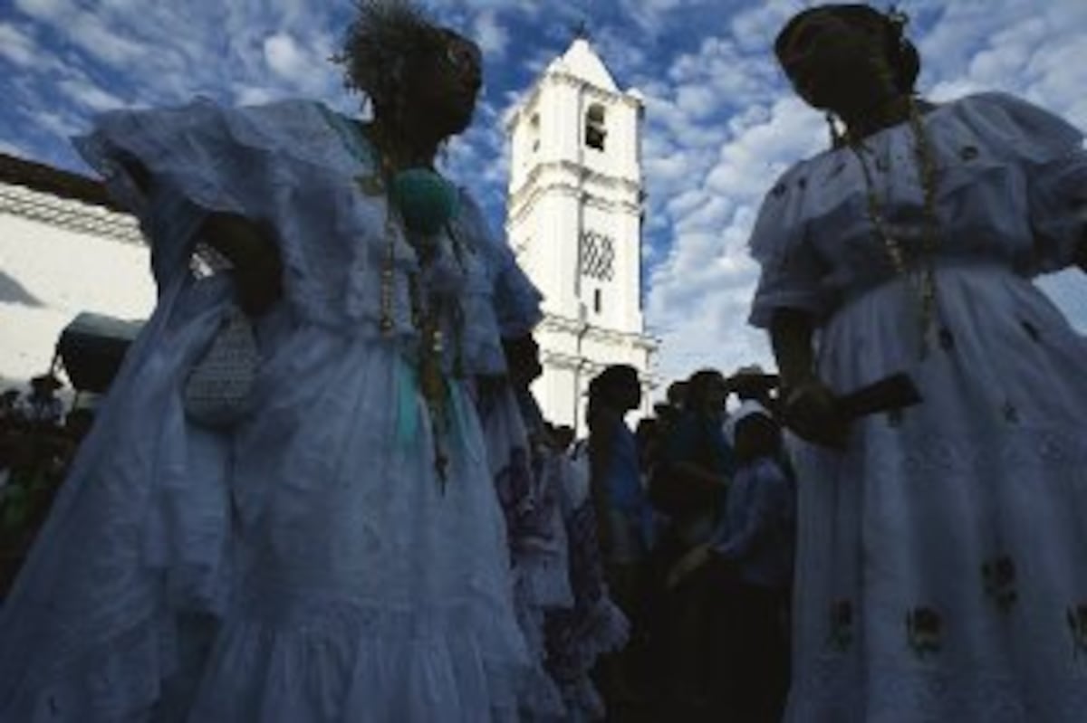 Vestirse de pollera