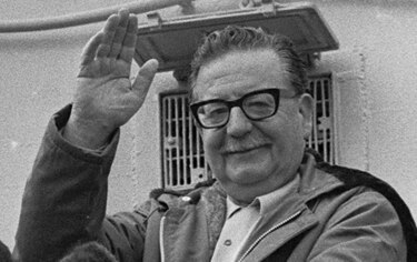 Bolivia afirma en diario chileno que Allende favorecía salida soberana al mar