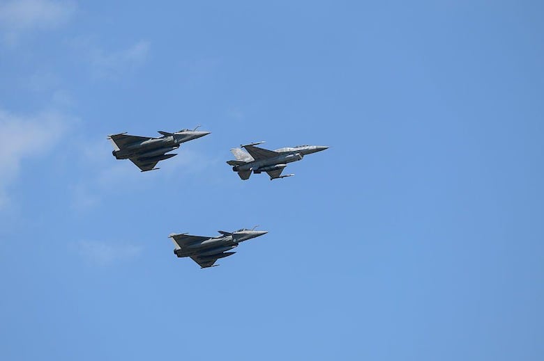 La preocupación en Dinamarca por los drones que obligaron a cerrar varios aeropuertos y expusieron la debilidad de las defensas del país