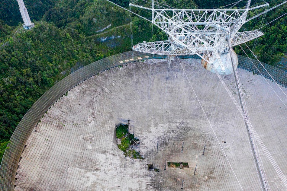 Colapsa el telescopio de Arecibo en Puerto Rico