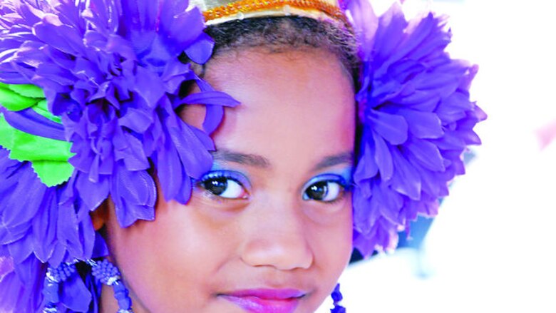 Colón festeja su pollera conga