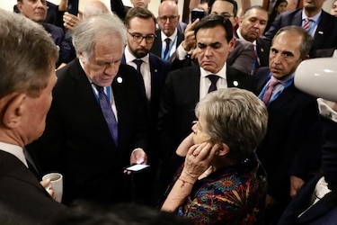 La OEA y la Unión Europea piden al Congreso de Guatemala que le entregue el poder a Arévalo