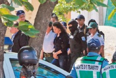 Trasladan a México a falsos periodistas