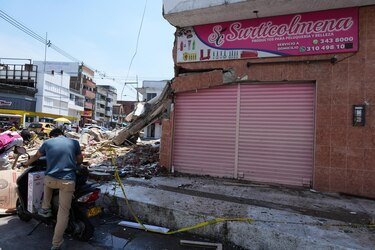 Cali intenta retomar sus actividades mientras reconstruye sus calles y enfrenta el duelo