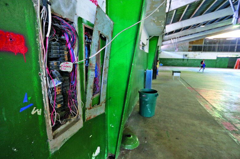 Advierten que 493 escuelas presentan daños