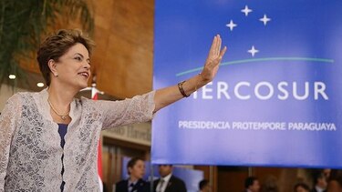 Rousseff acaba 2015 bajo amenaza de un "impeachment olímpico"