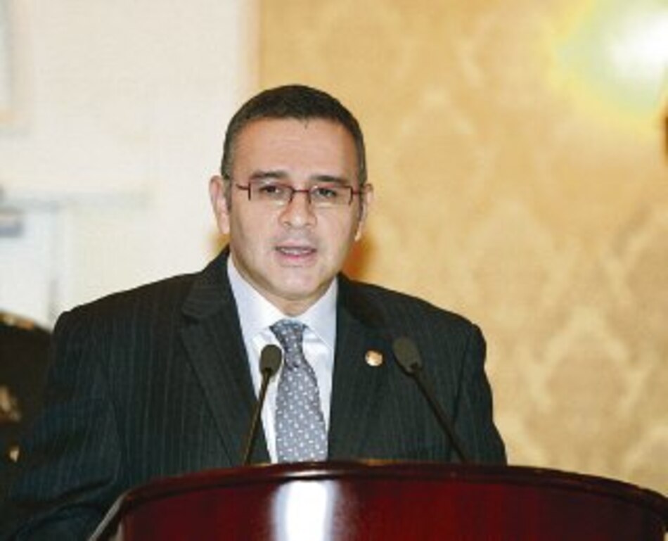 Funes y Martinelli son los líderes mejor evaluados