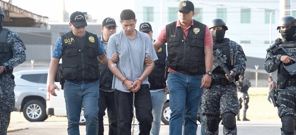 Un comisionado y un teniente, investigados por fuga de Ventura Ceballos