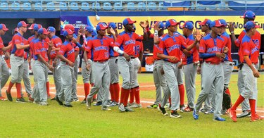 República Dominicana gana y pasa a la siguiente ronda