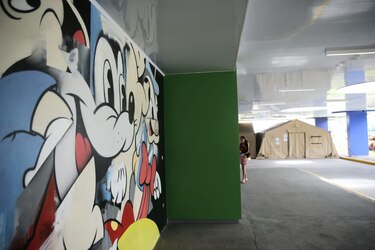 Pacientes pediátricos son recibidos en tiendas de campaña en la Ciudad de la Salud