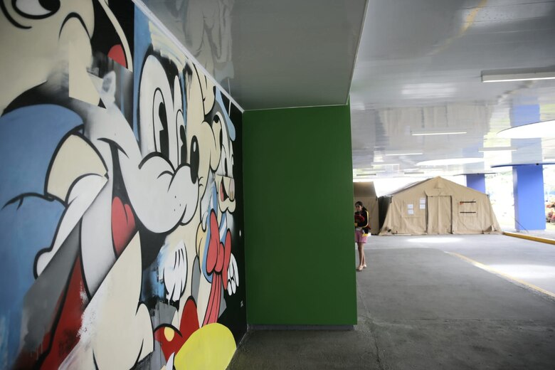 Pacientes pediátricos son recibidos en tiendas de campaña en la Ciudad de la Salud